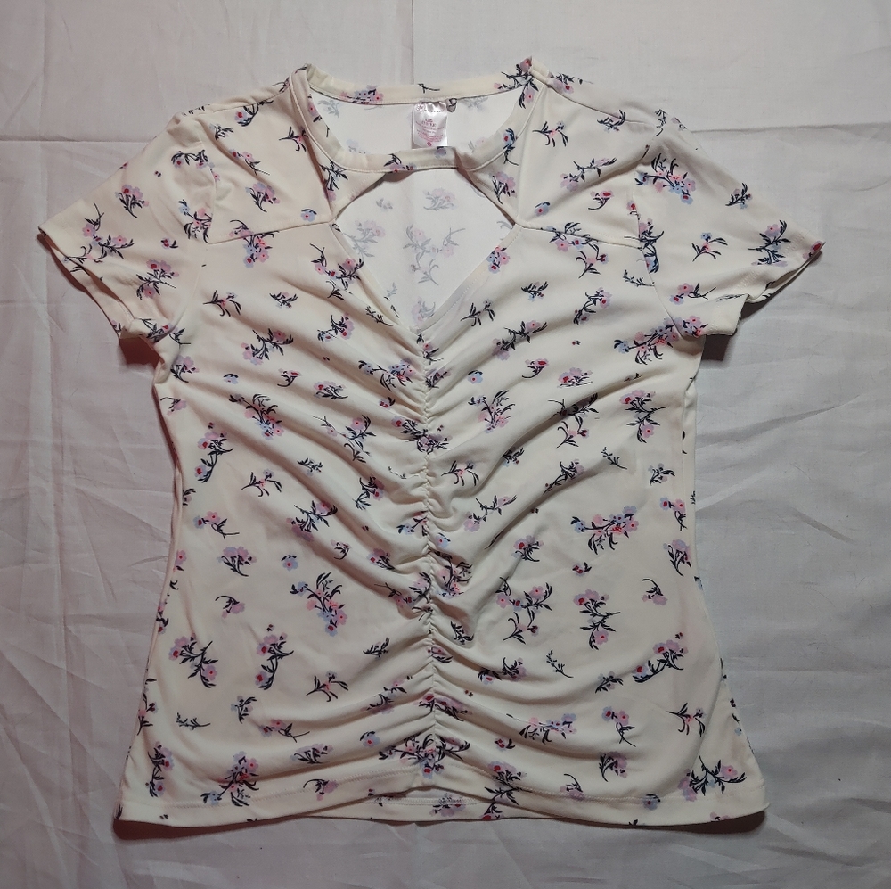 No Boundaries Shirt Girl's Large White Floral V-Neck Short Sleeve Scrunch Top